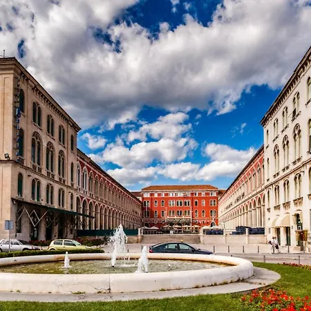 In Kastel Novi With Terrace, Air Conditioning, W-lan, Washing Machine 5104-1 Apartment