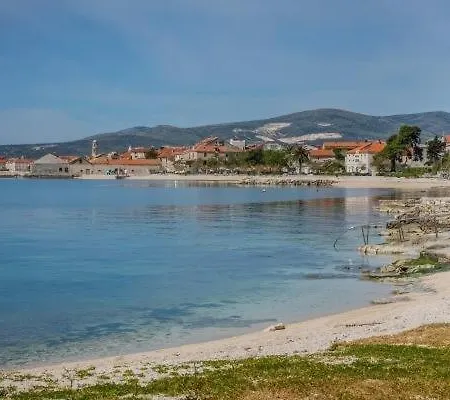 Apartment In Kastel Novi With Terrace, Air Conditioning, W-lan, Washing Machine 5104-1 Kastela