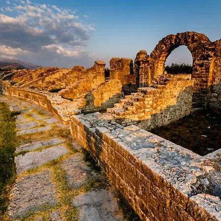 In Kastel Novi With Terrace, Air Conditioning, W-lan, Washing Machine 5104-1 *